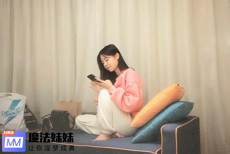 探花兩個萌妹雙飛,一起舔弄上位騎乘輪流操搞完留一個繼續.png